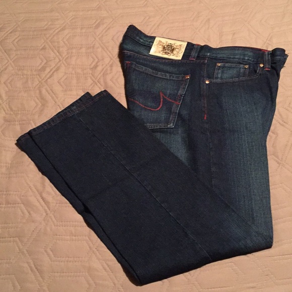 Jeans - Picture 2 of 3